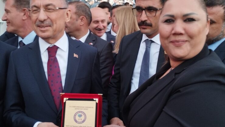 TC Cumhurbaşkanı Yardımcısı Oktay’a Lefke Yardım ve Halk Derneği’nden plaket