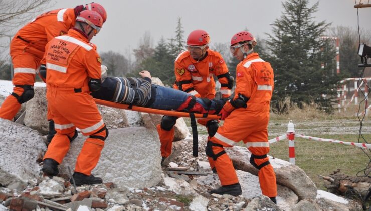 Doğal Afetlerde Arama Kurtarma Tatbikatı