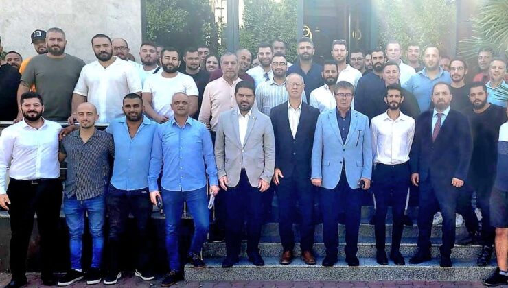 Gençlerden Üstel’e destek