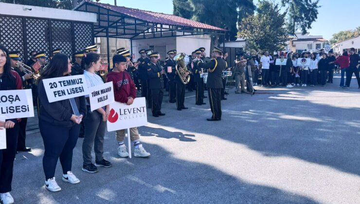 Lefkoşa’da “41’inci Yıl Cumhuriyet Korteji” gerçekleştirildi