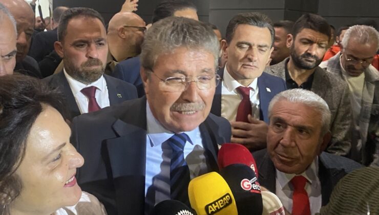 Başbakan Üstel ülkeye döndü: “Kıbrıs Türk halkının tarihini bilmeyen bu memur arkadaşın bize özür borcu var”
