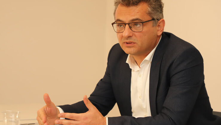 Erhürman katıldığı programda soruları yanıtladı