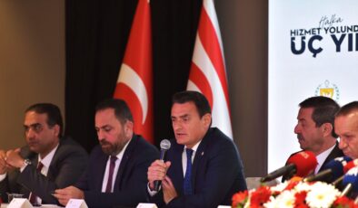 Halka Hizmet Yolunda Üç Yıl Toplantısı… Hükümet yetkilileri, basın mensuplarının sorularını yanıtladı