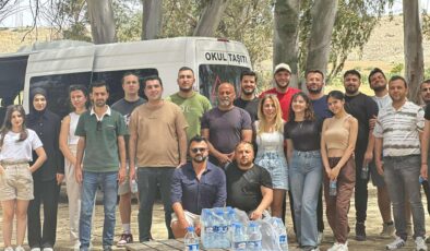 Serhatköy’de çevre temizliği ve fidan dikimi etkinliği yapıldı