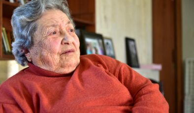 Milletvekili ve üretici kimliğiyle Kıbrıslı Türk tarihine geçen 90 yaşındaki Ayla Halit TAK’a konuştu: “Her zorluğun üstesinden evlatlarım için geldim”