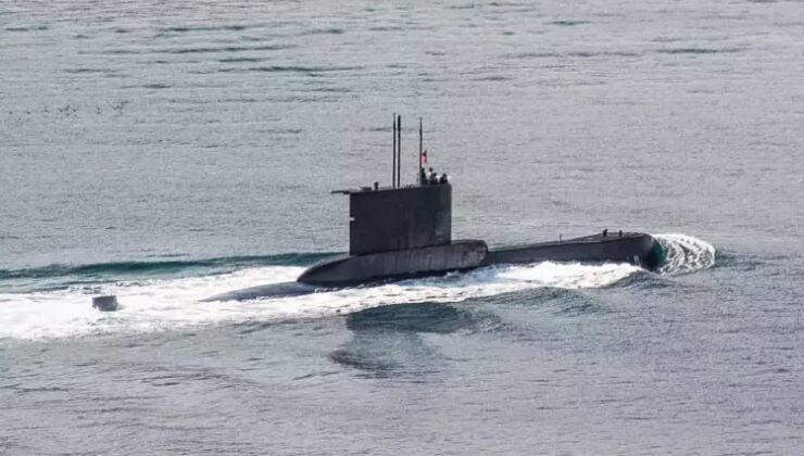 Türk Deniz Kuvvetleri Komutanlığı’na bağlı denizaltıdan 19 Mayıs kutlamaları çerçevesinde KKTC’ye ziyaret