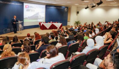 Tatar UKÜ’de düzenlenen 14 Mayıs Dünya Eczacılık Günü Kutlamaları ve Ödül Töreni’ne katıldı