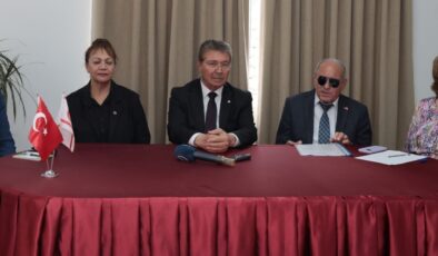 Başbakan Üstel, Kıbrıs Türk Engelliler Federasyonu’nu ziyaret etti:  “Engelli maaşlarını iyileştirmek için çalışma başlatacağız”