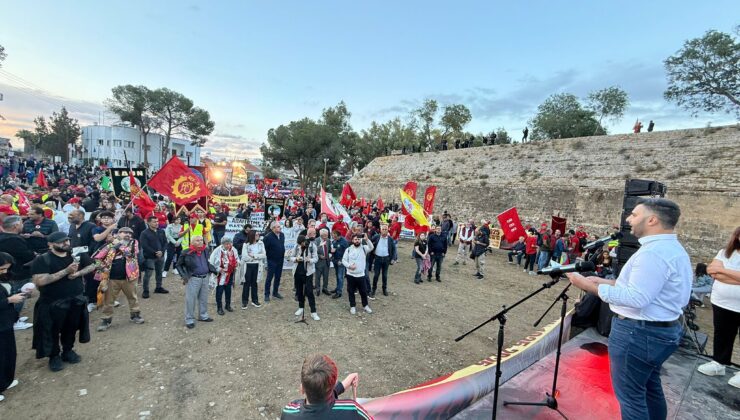 1 Mayıs, ara bölgede iki toplumlu etkinlikle kutlandı