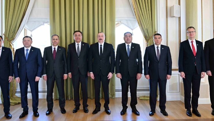 Aliyev, Türk devletlerinin içişleri bakanlarını kabul etti. Kabulde İçişleri Bakanı Dursun Oğuz da yer aldı