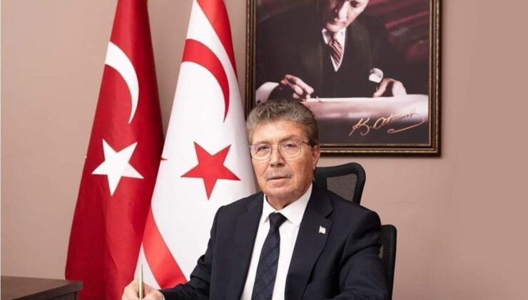 Başbakan Üstel: “Taşınmaz mal sahiplerine 5 yıla kadar ikamet izni, 18 yaş altına ceza affı geliyor”