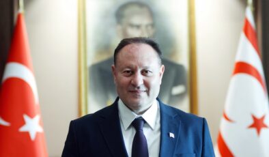Öztürkler: Hemşirelerin çalışma koşullarının iyileştirilmesi için atılacak her adımı destekliyorum