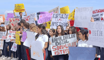 Erenköy Lisesi Okul Aile Birliği kaza ile ilgili eylem yaptı